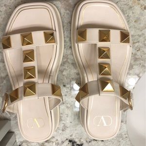 Valentino Rockstud sandals 37 Off white